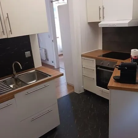 Cosy A 1 Min Des Thermes Terrasse Clim Апартаменты