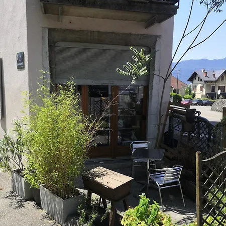 A 1 Min Des Thermes *