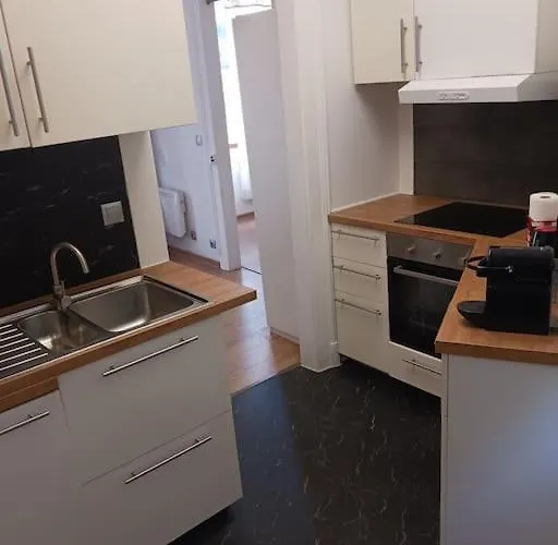 A 1 Min Des Thermes Daire