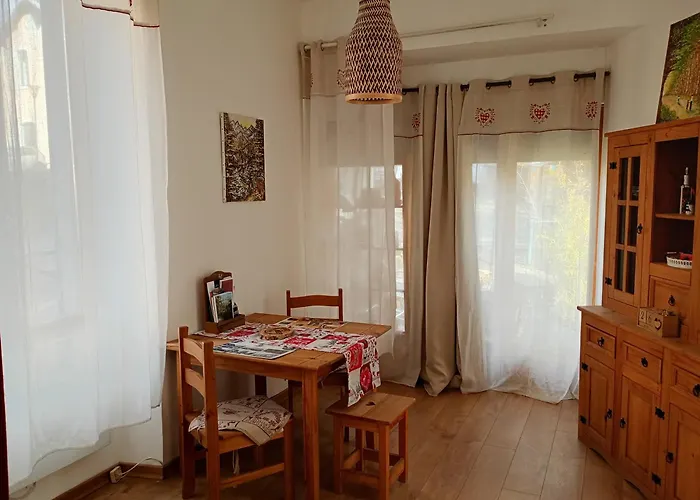 A 1 Min Des Thermes アパート